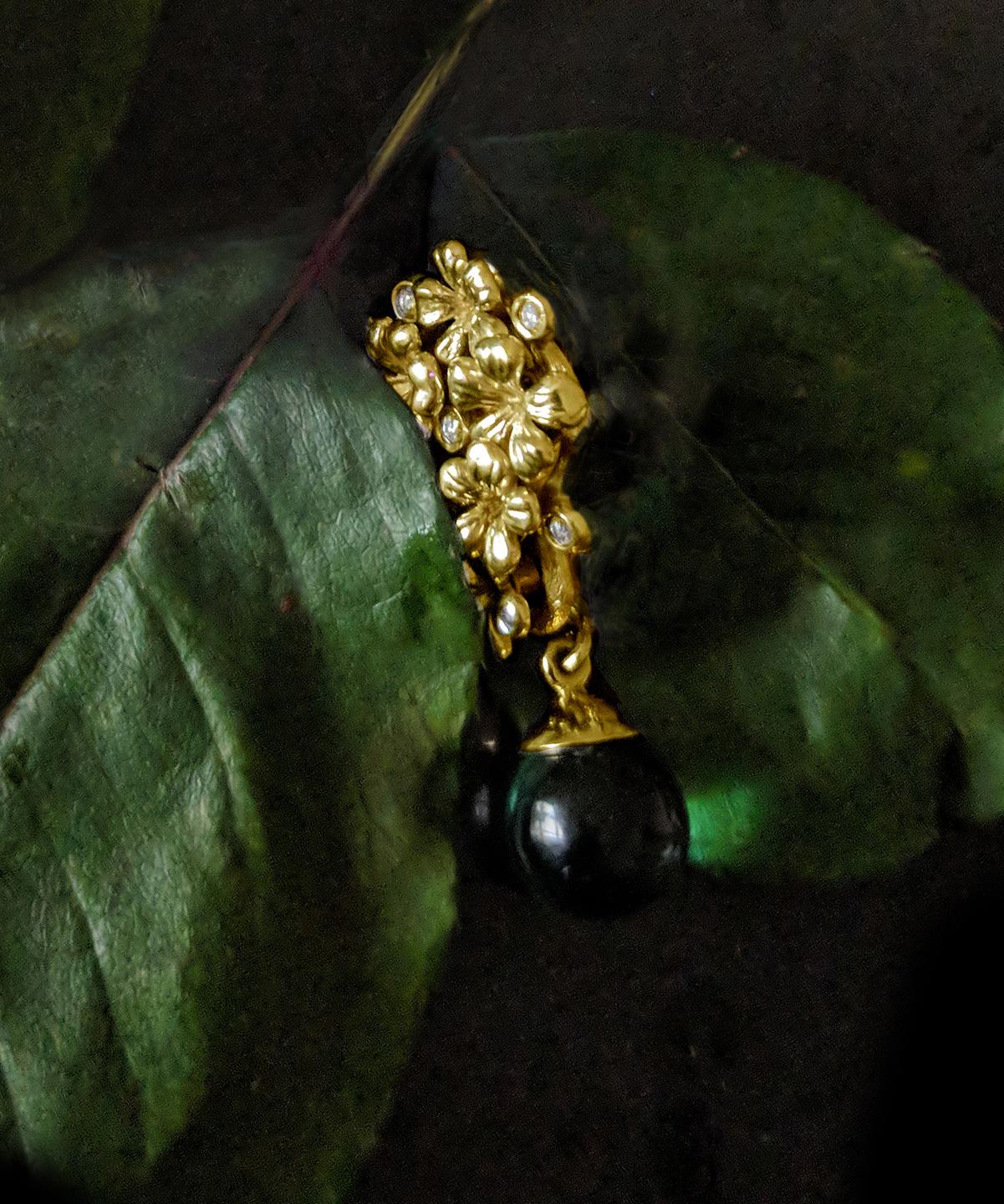Eighteen Karat Yellow Gold Transformer Drop Earrings with Emeralds and Diamonds For Sale 5