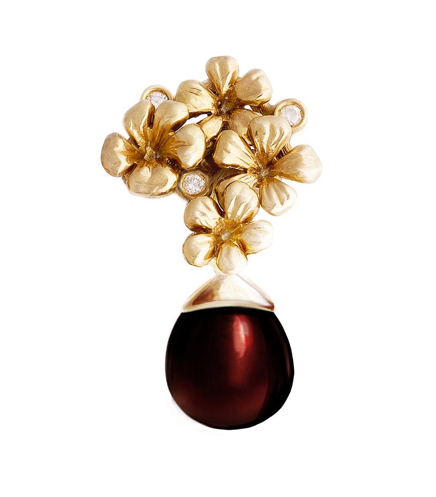 18 karat yellow gold Plum Blossom brooch with a removable garnet drop, encrusted with 3 round diamonds, is a contemporary jewellery piece that has been featured in Vogue UA reviews. The cabochon lemon quartz can be easily replaced with other gem