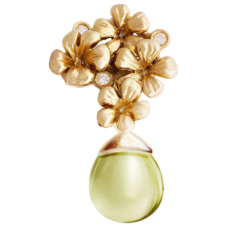 18 Karat Yellow Gold Transformer Plum Blossom Pendant Necklace with Diamonds