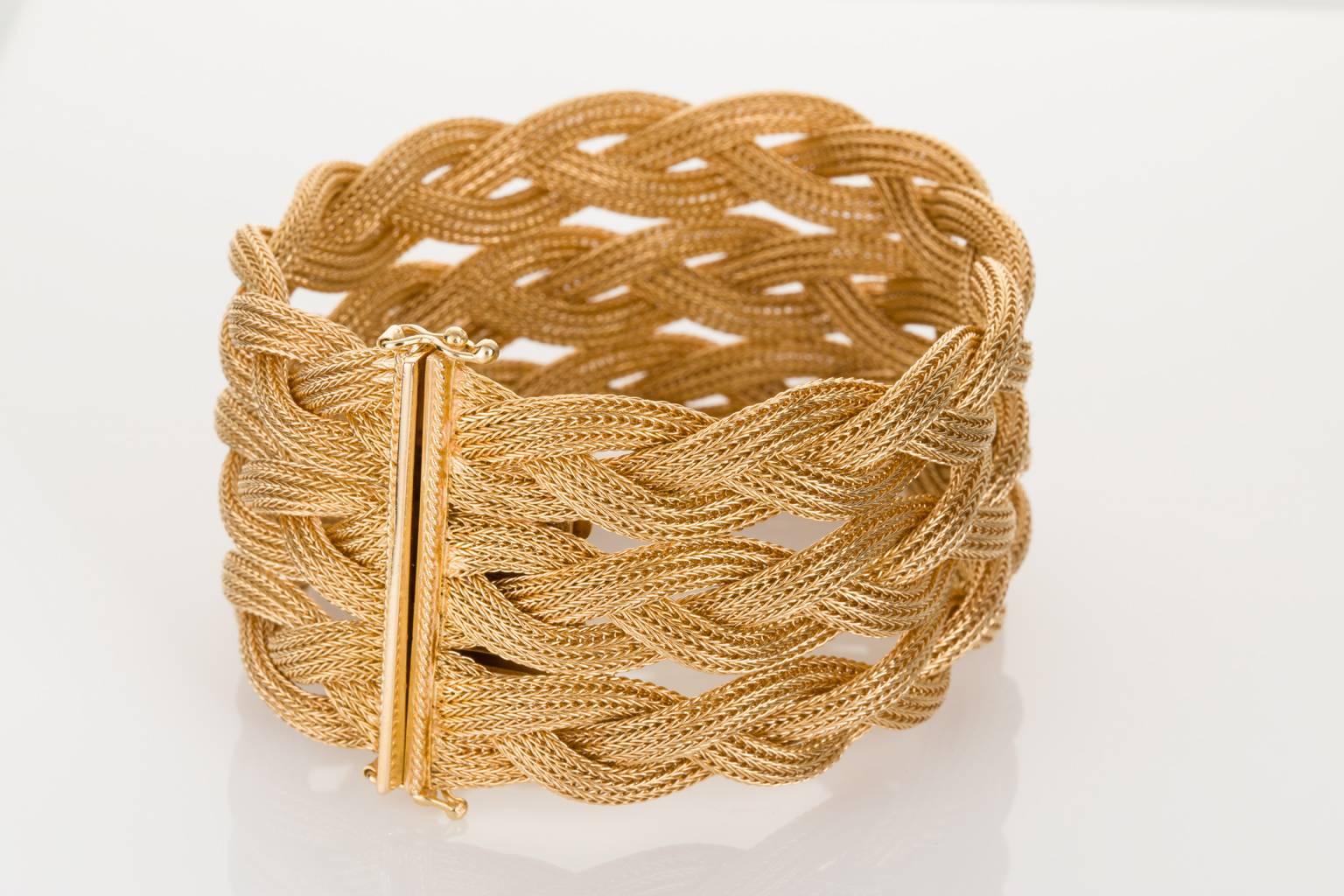 18 Karat Yellow Gold Triple Strand Plaited Woven Bracelet In Excellent Condition In QLD , AU