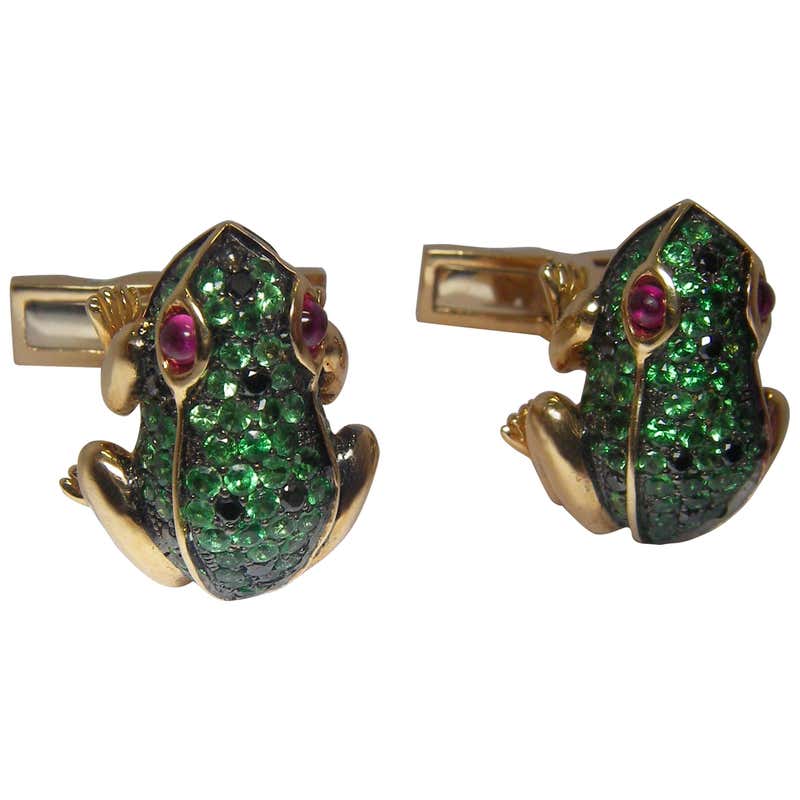 Diamond Ruby 18 Karat Black Gold Cufflinks and Ring Suite For Sale at ...