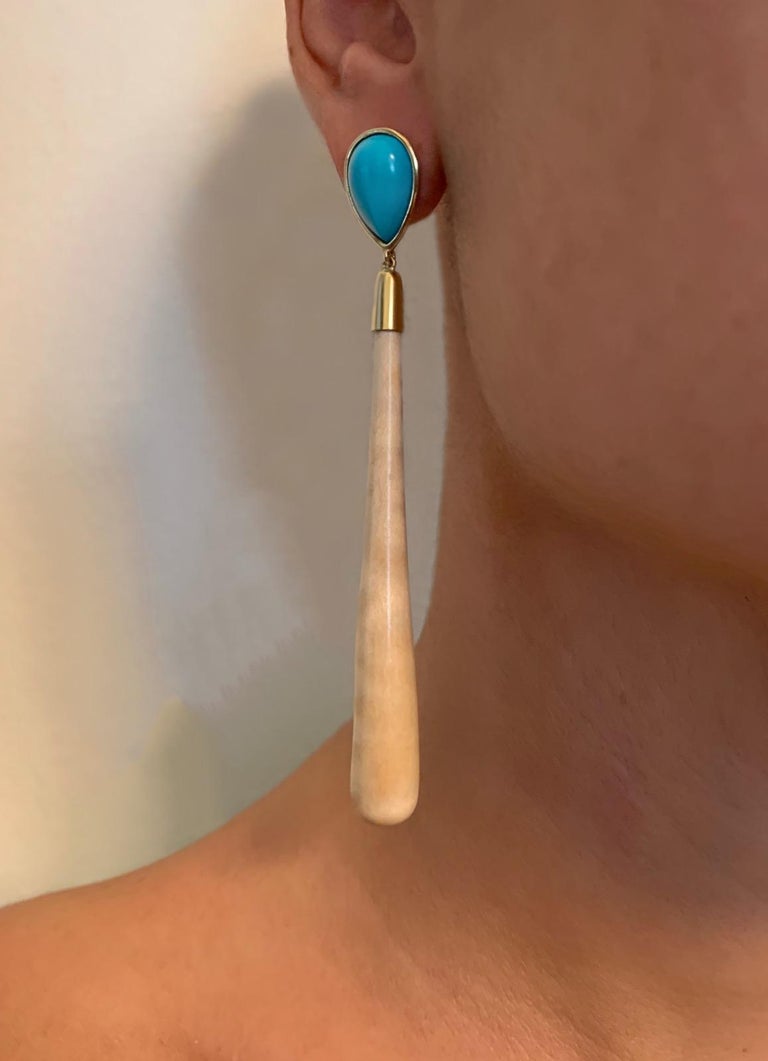 18 Karat Yellow Gold Turquoise and Wood Drop Earrings For Sale 1