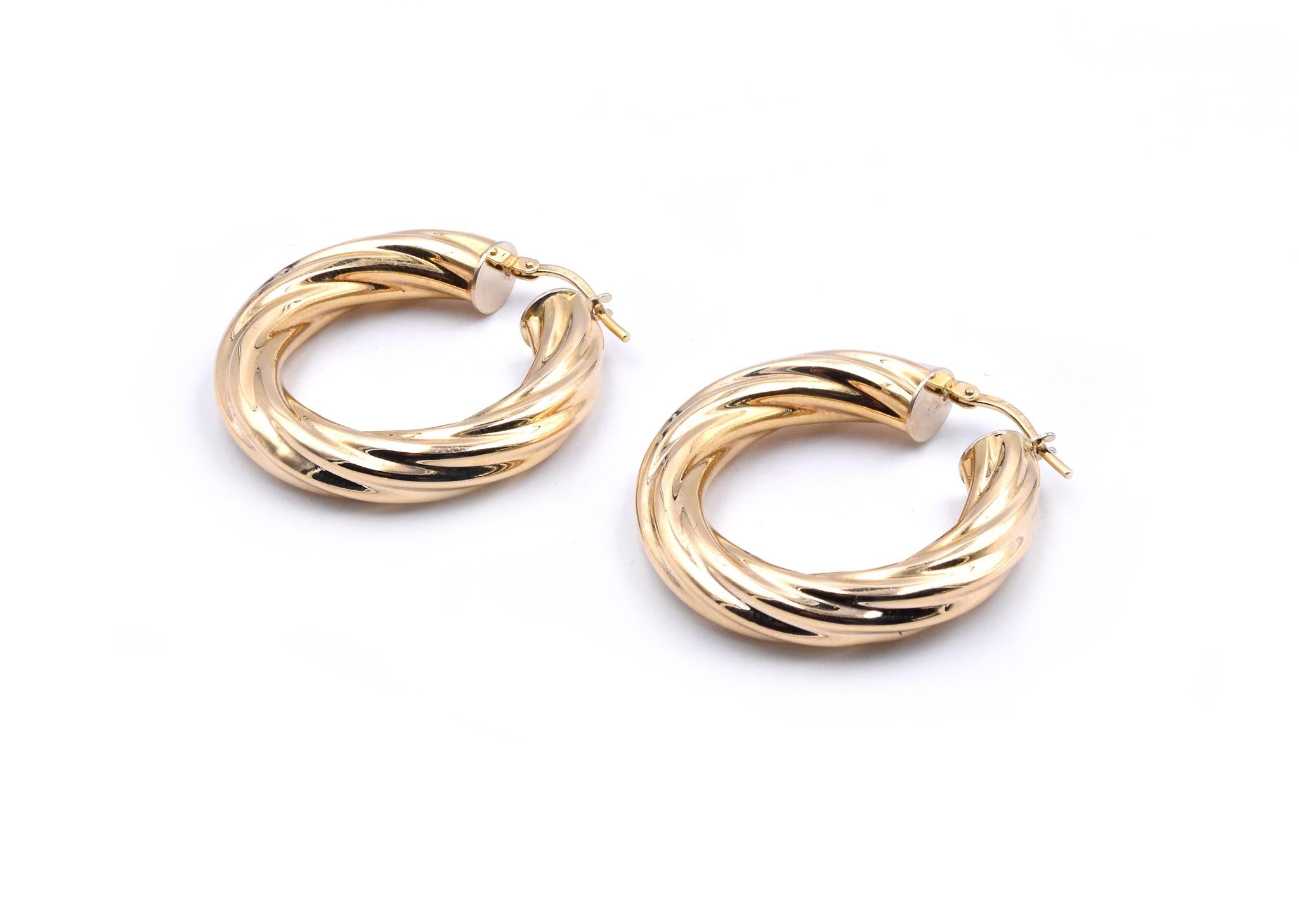 18 Karat Yellow Gold Twisted Hoop Earrings In Excellent Condition In Scottsdale, AZ