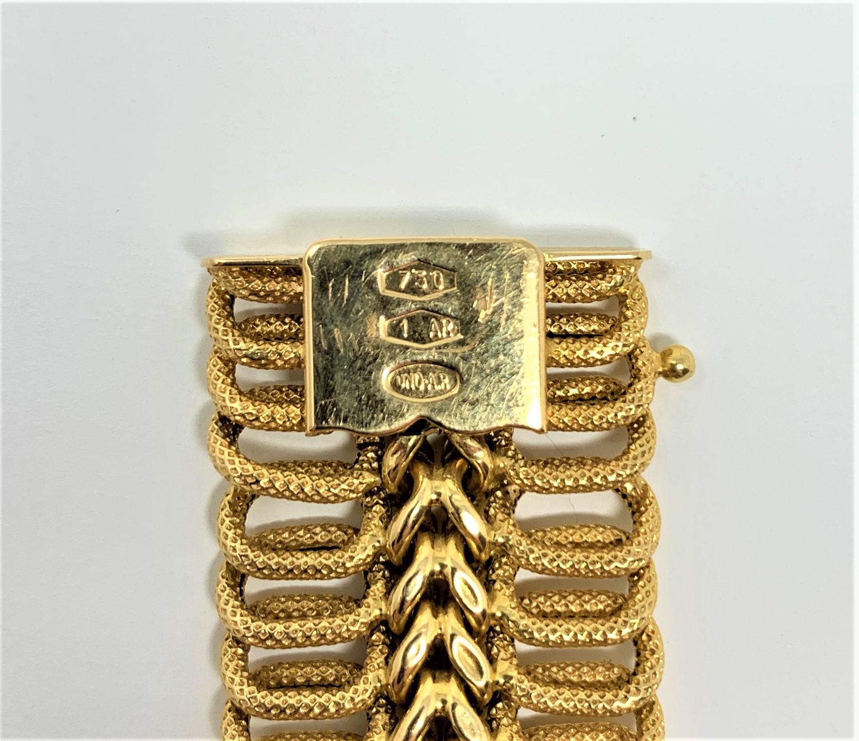18 Karat Yellow Gold UnoAErre Wide Fancy Link Bracelet 2