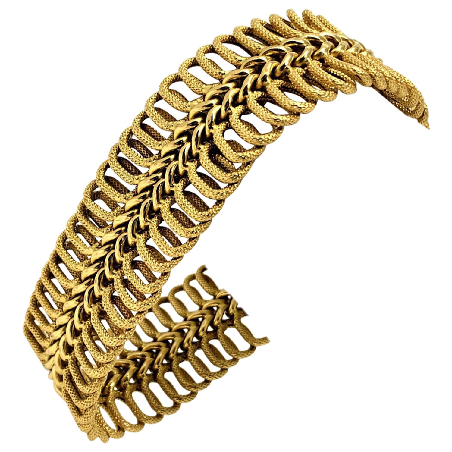18 Karat Yellow Gold UnoAErre Wide Fancy Link Bracelet