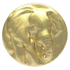 Anillo de sello de elefante en oro amarillo vermeil de 18 quilates