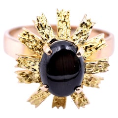 18 Karat Yellow Gold Vintage Black Star Sapphire Ring