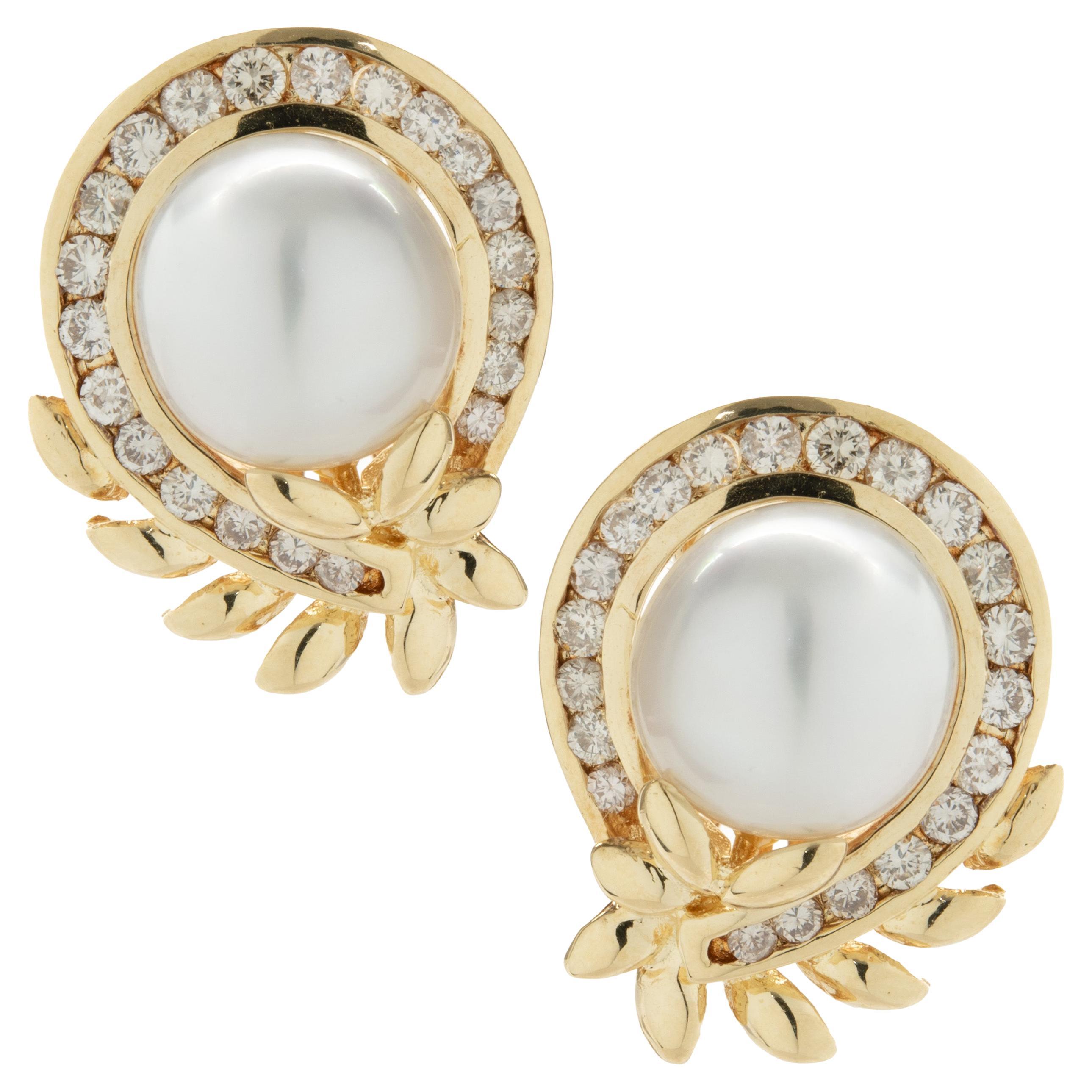 18 Karat Yellow Gold Vintage Diamond and Mabe Pearl Swirl Earrings For Sale