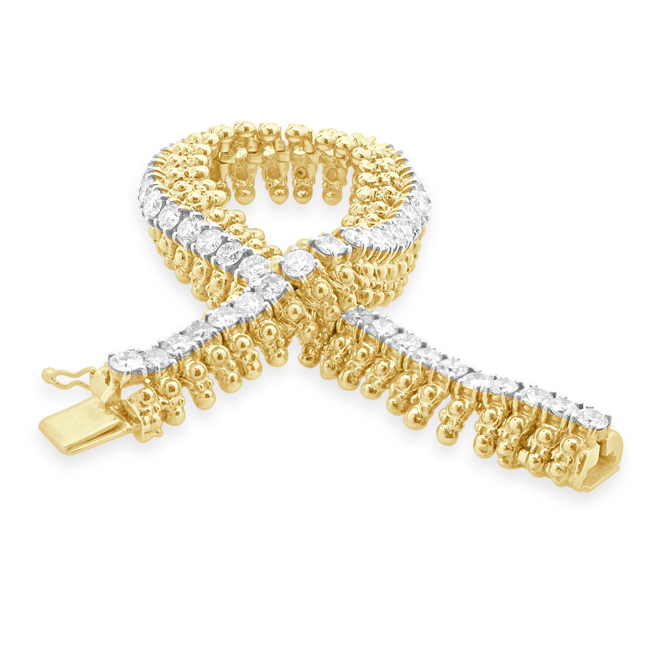 Taille ronde Bracelet vintage en or jaune 18 carats avec diamants en vente