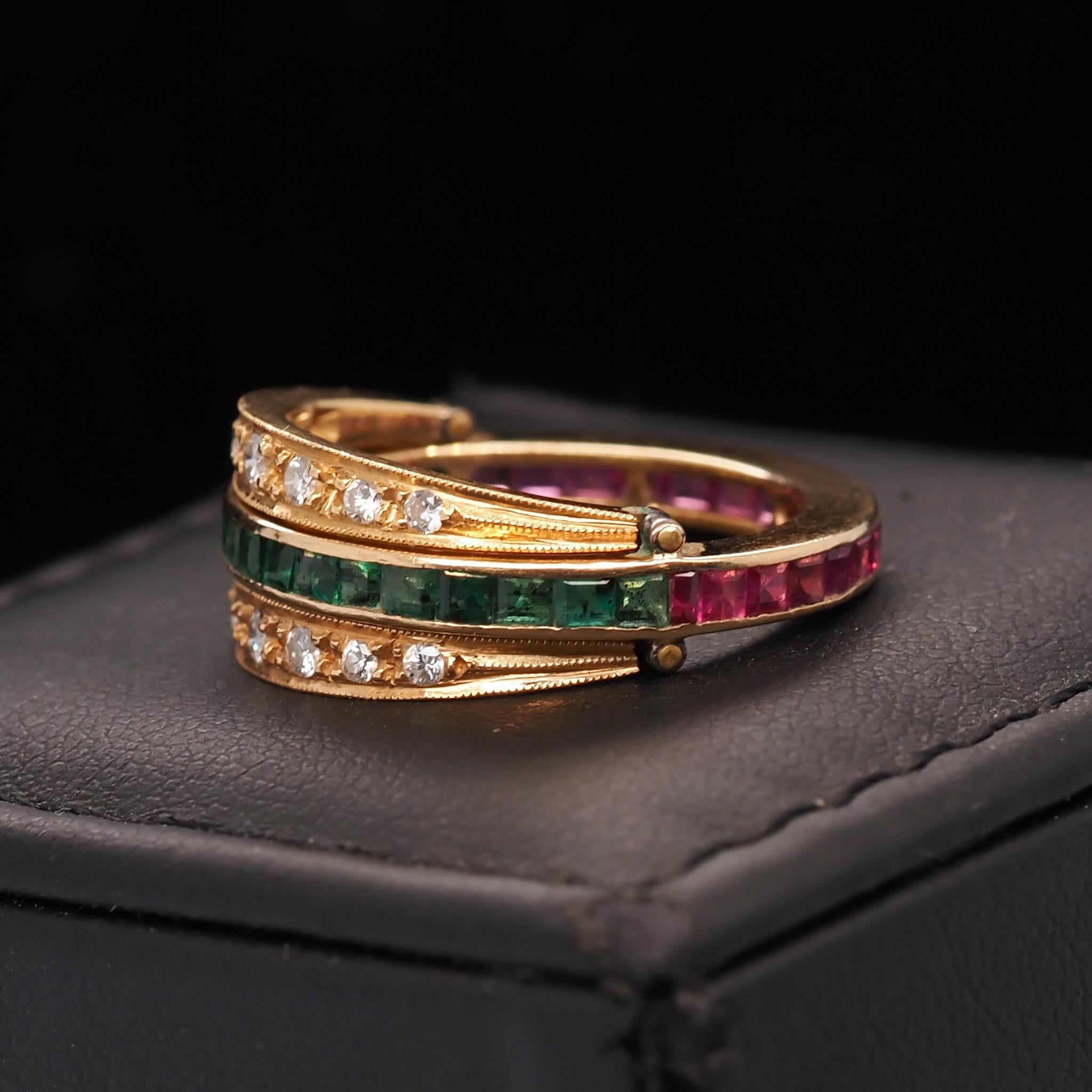 18 Karat Yellow Gold Vintage Diamond Ruby & Emerald Flip Ring In Good Condition For Sale In Atlanta, GA
