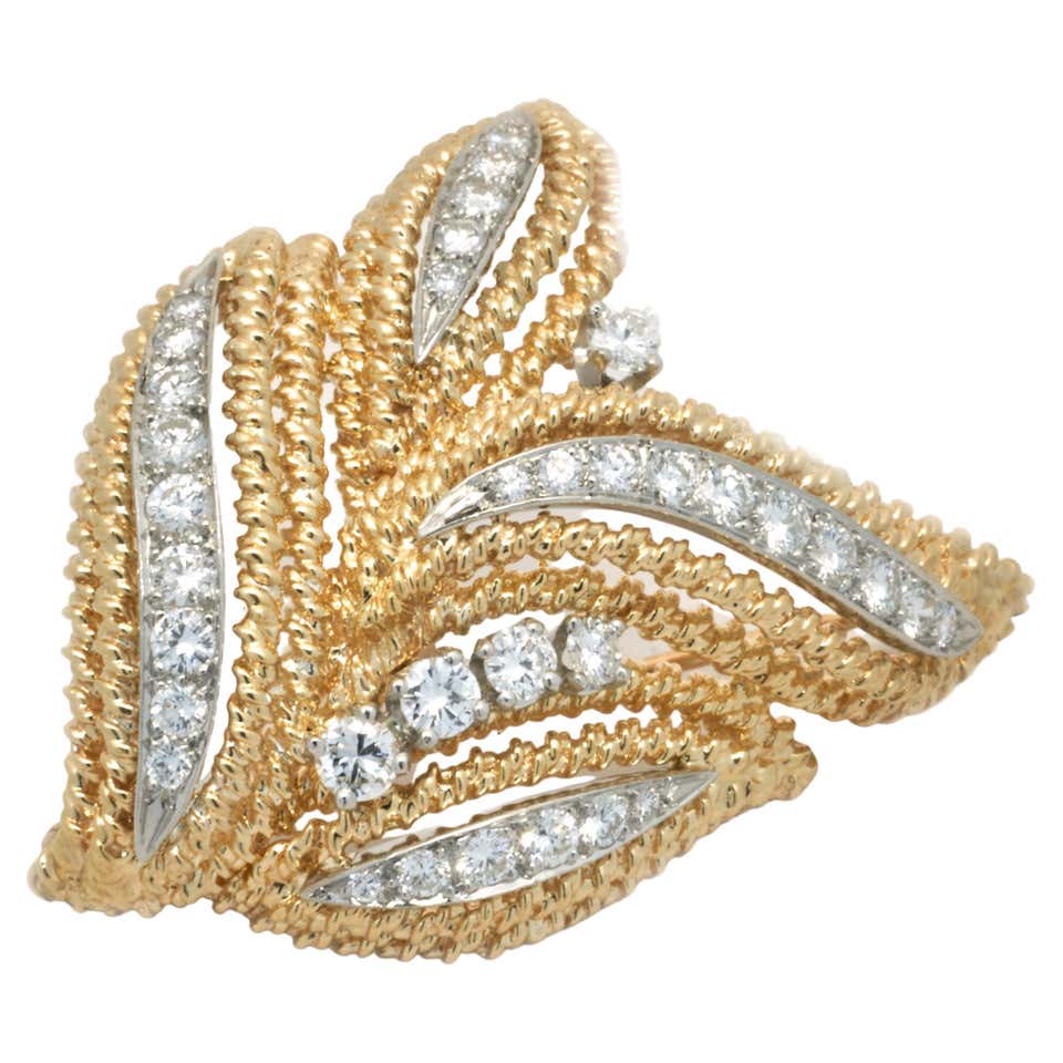 Vintage Ribbon Diamond Pin 10 Karat Yellow Gold For Sale at 1stDibs