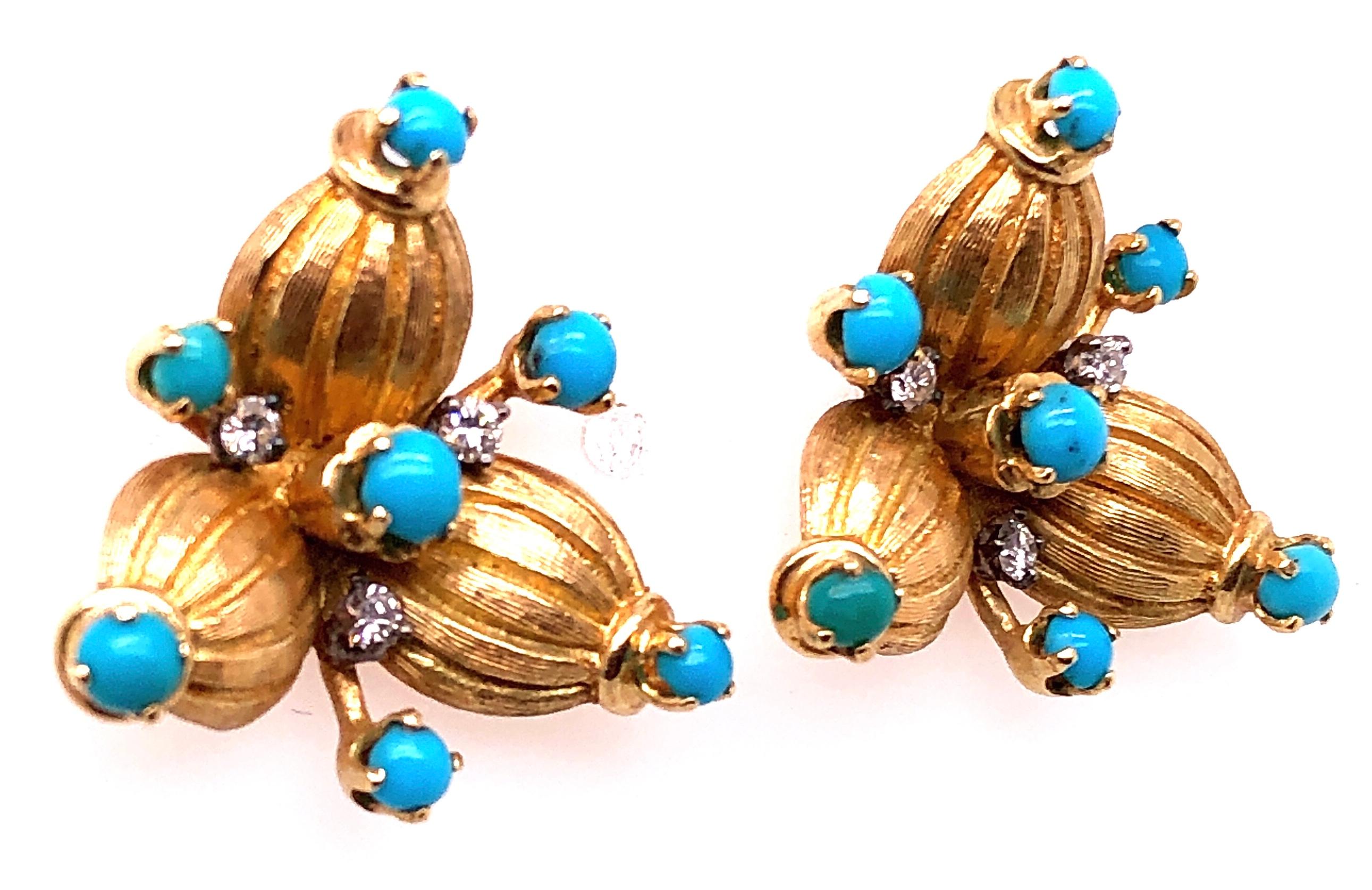 Round Cut 18 Karat Yellow Gold Vintage Earrings with Round Diamonds and Turquoise For Sale
