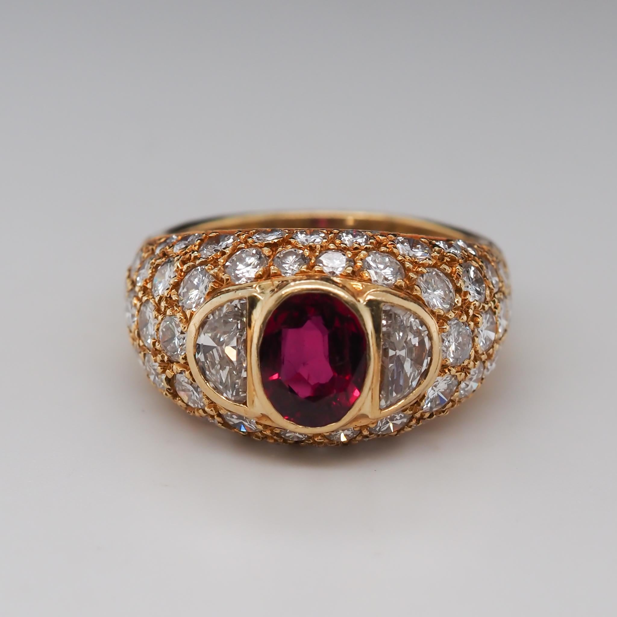 18 Karat Yellow Gold Vintage FOUGERAY Ruby and Diamond Ring with GIA For Sale 8