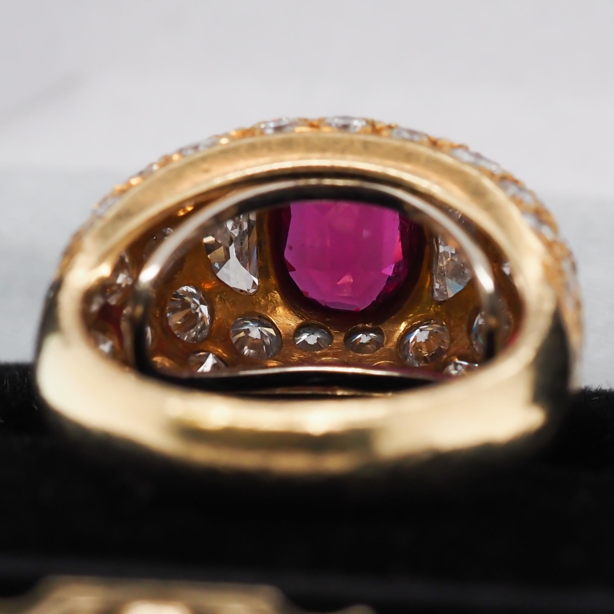 18 Karat Yellow Gold Vintage FOUGERAY Ruby and Diamond Ring with GIA For Sale 2