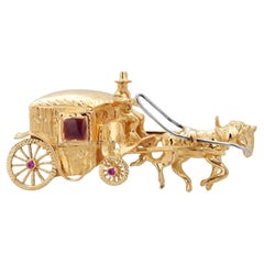 18 Karat Yellow Gold Vintage Gem Set ‘Horse and Carriage’ Brooch