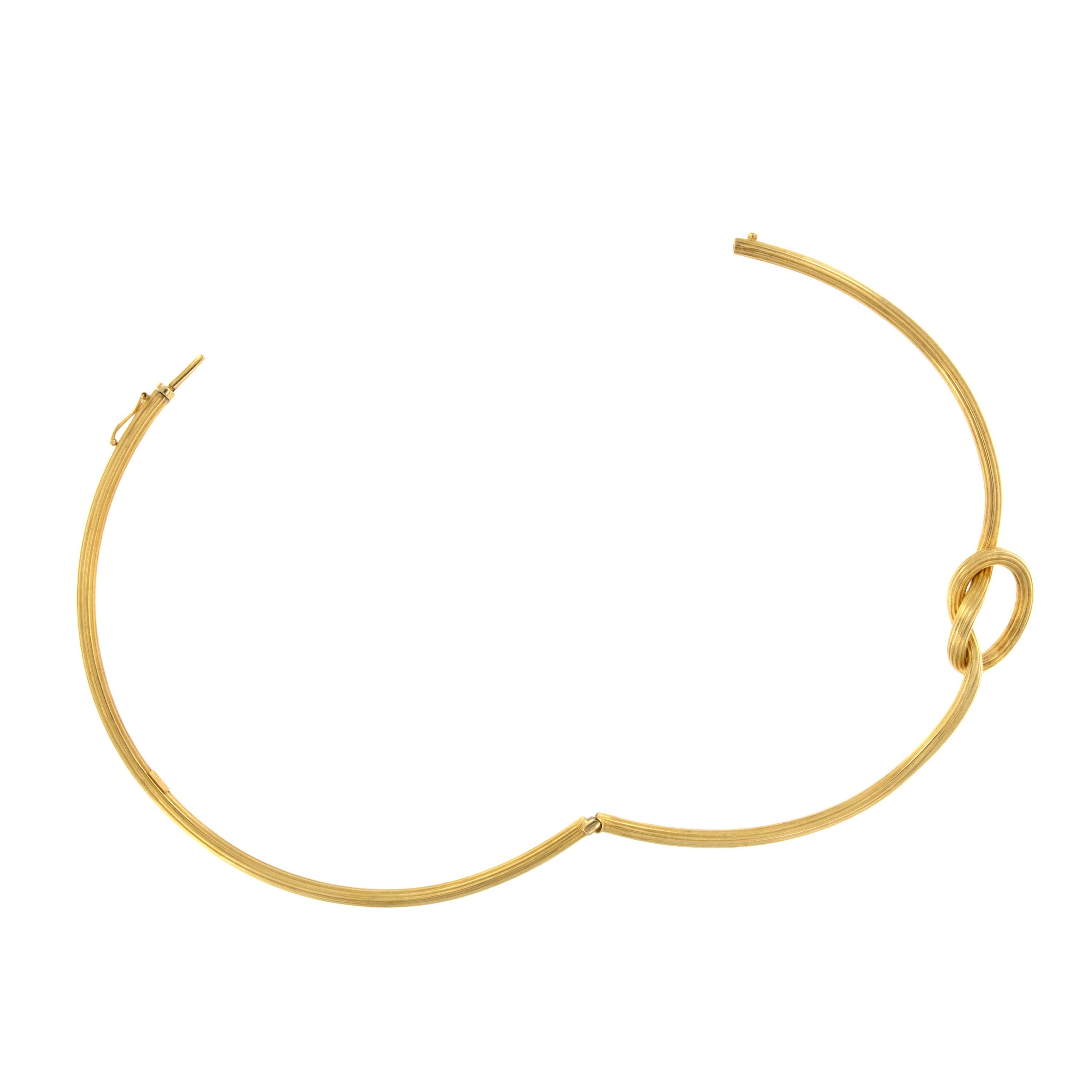 Contemporain Ilias Lalalounis Collier vintage à nœuds infinis en or jaune 18 carats  en vente