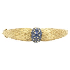 18 Karat Yellow Gold Vintage Italian Designed Sapphire Bangle Bracelet