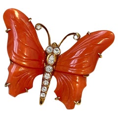 18 Karat Yellow Gold Vintage Mediterranean Coral Butterfly Brooch