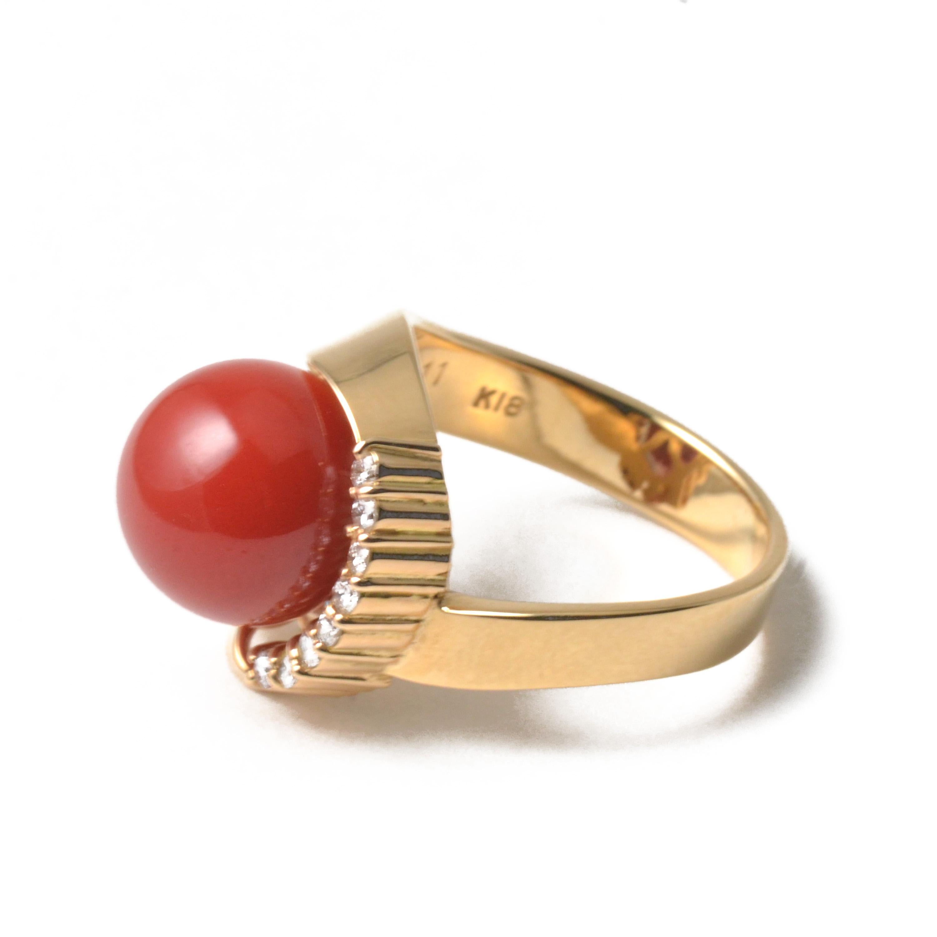 Women's 18 Karat Yellow Gold Vintage Oxblood Coral Ring with Diamonds