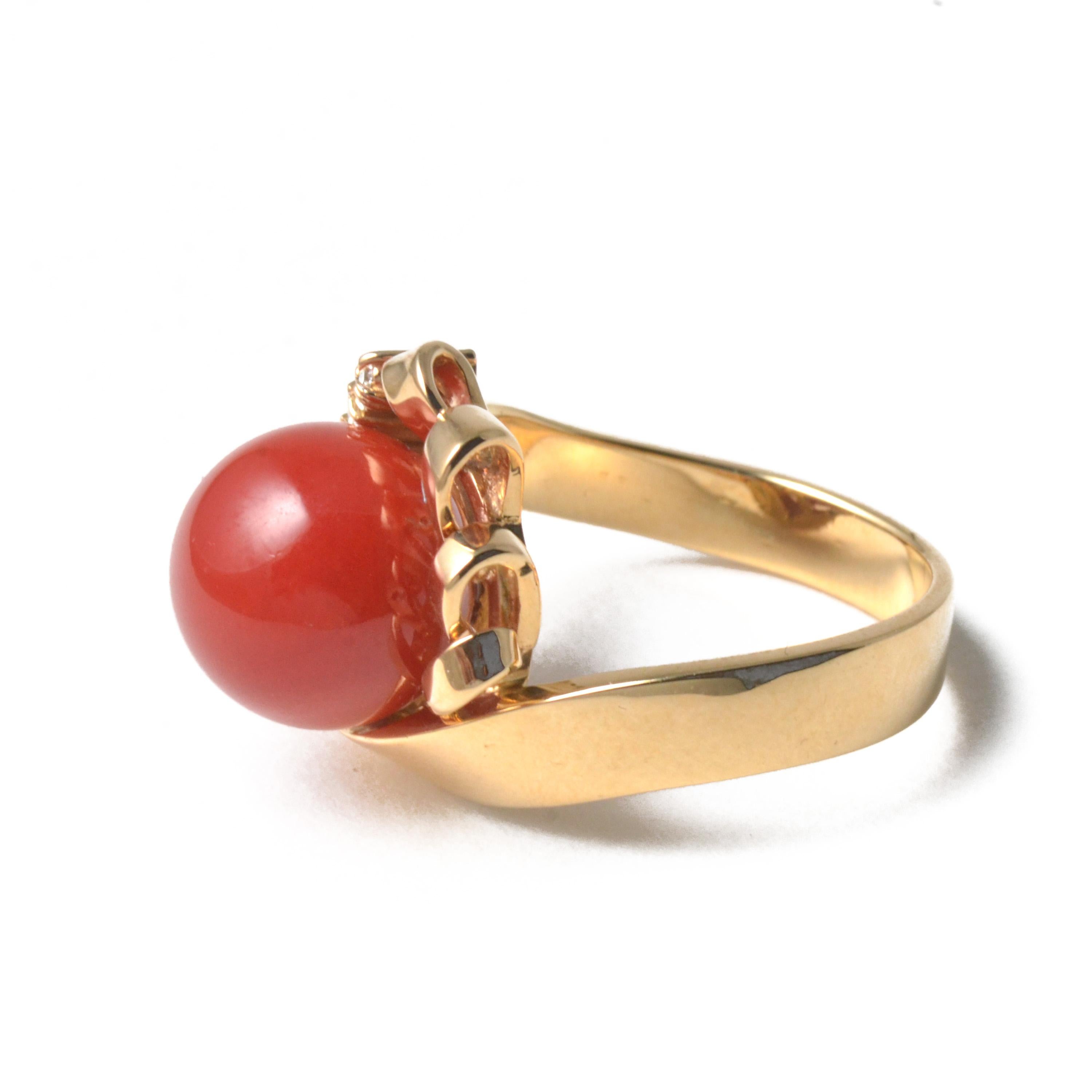 18 Karat Yellow Gold Vintage Oxblood Coral Ring with Diamonds 1