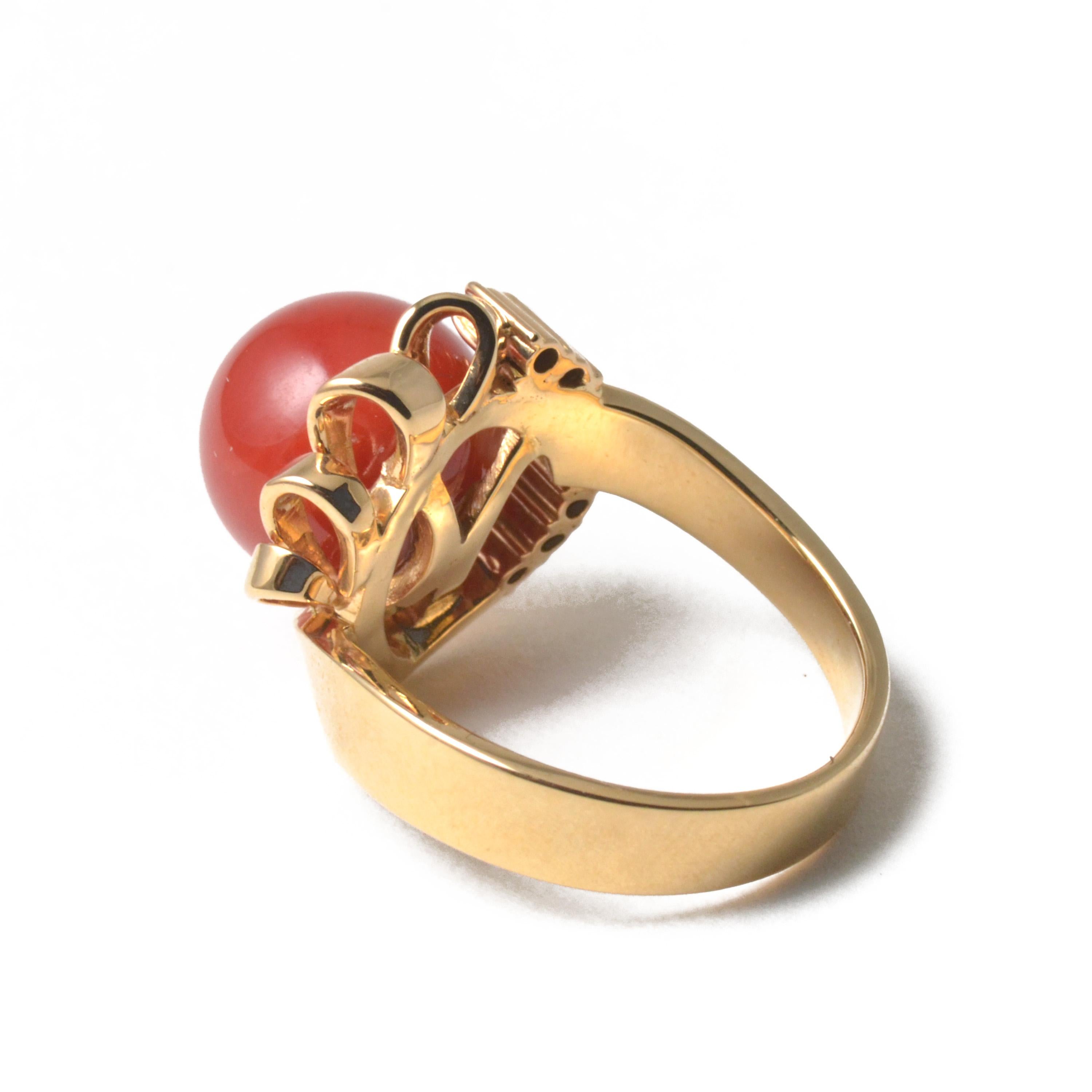 18 Karat Yellow Gold Vintage Oxblood Coral Ring with Diamonds 2