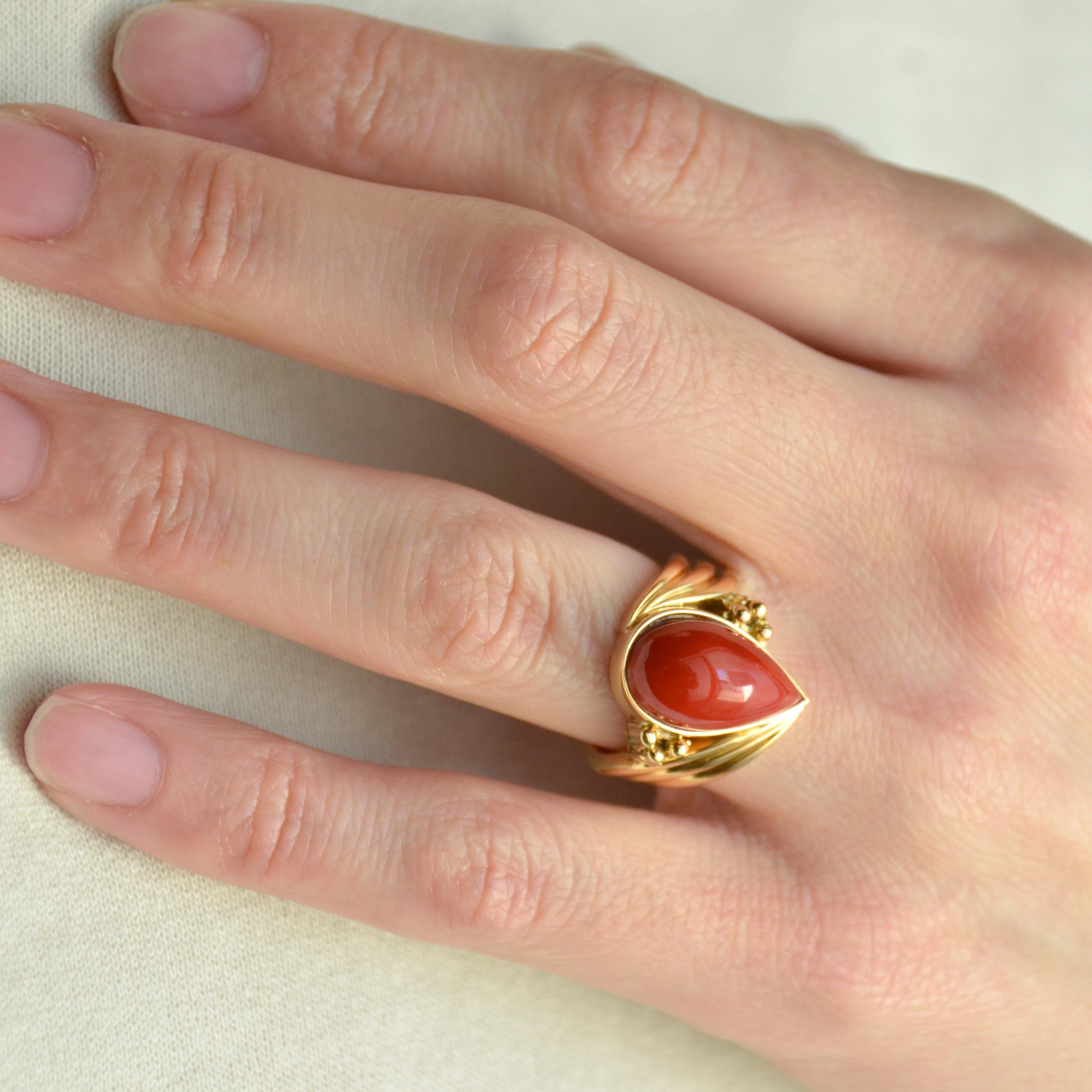 18 Karat Yellow Gold Vintage Pear Shape Oxblood Coral Ring For Sale 1