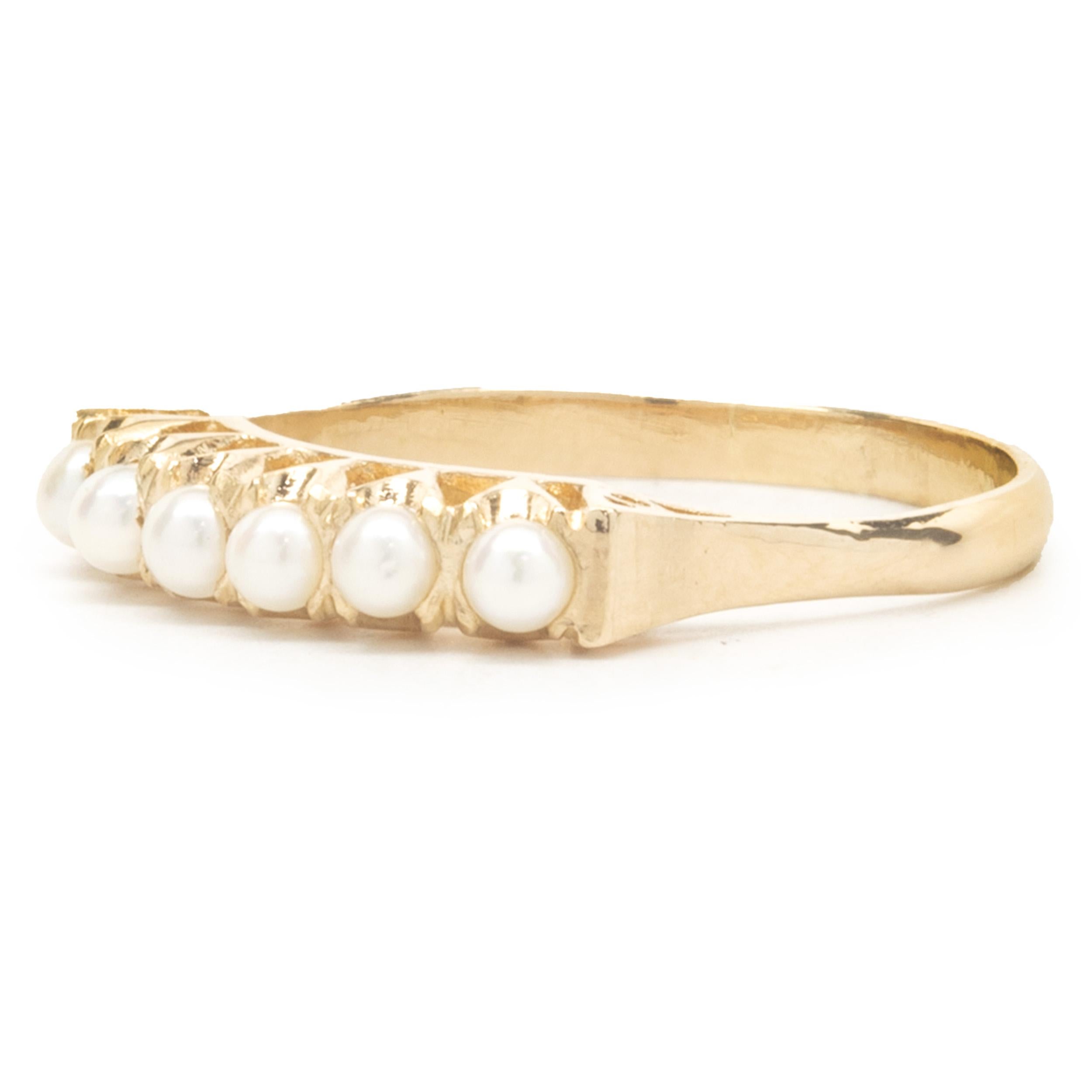18 Karat Yellow Gold Vintage Pearl Band In Good Condition For Sale In Scottsdale, AZ