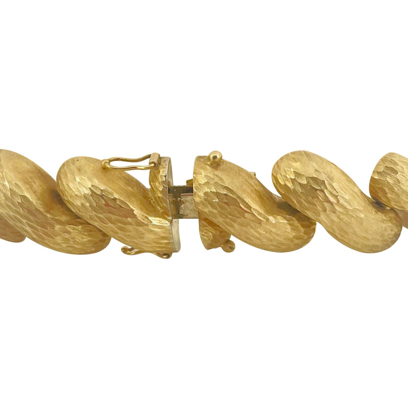 18 Karat Gelbgold Texturiertes San Marco Gliederarmband Italien 1
