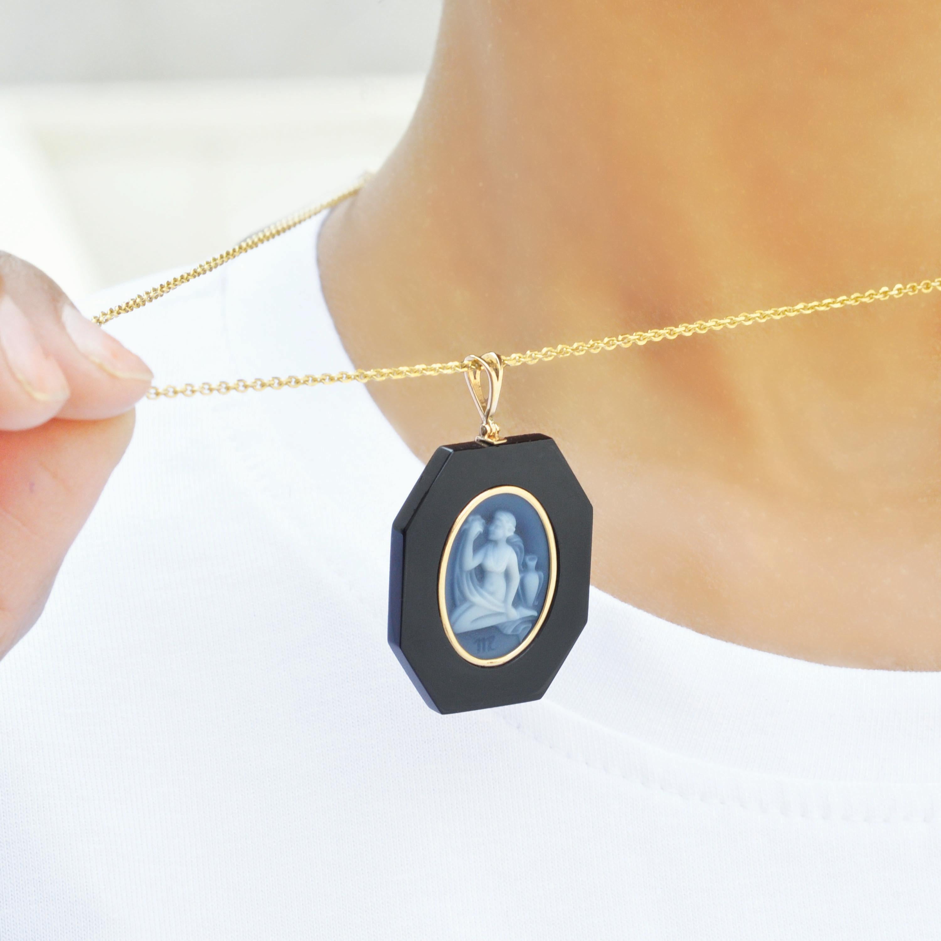 Mixed Cut 18 Karat Yellow Gold Virgo Zodiac Agate Cameo Black Onyx Pendant Necklace For Sale