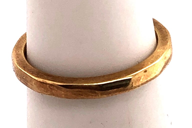 Women's or Men's 18 Karat Yellow Gold Wedding Band Bridal Ring For Sale