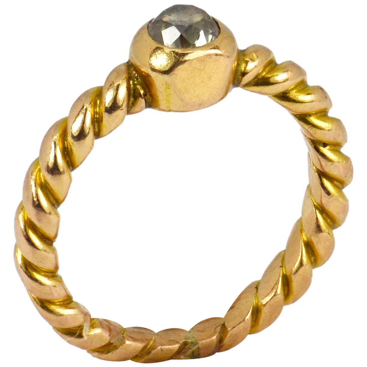 18 Karat Gelbgold Weißer Diamant Gedrehter Solitär Rosay Ring im Angebot