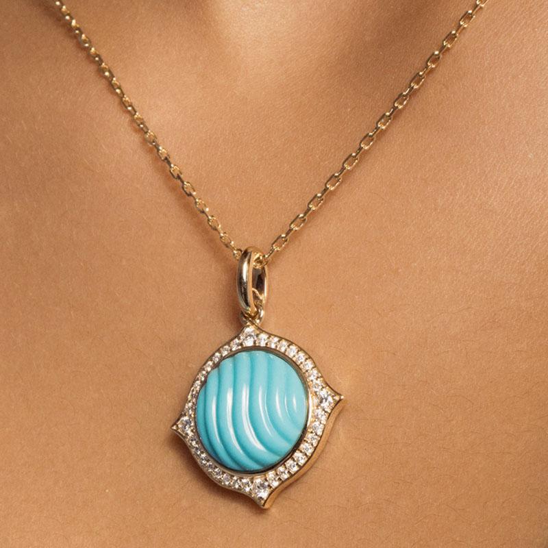 Taille ronde Pendentif en or jaune 18 carats, diamants blancs et turquoise en vente