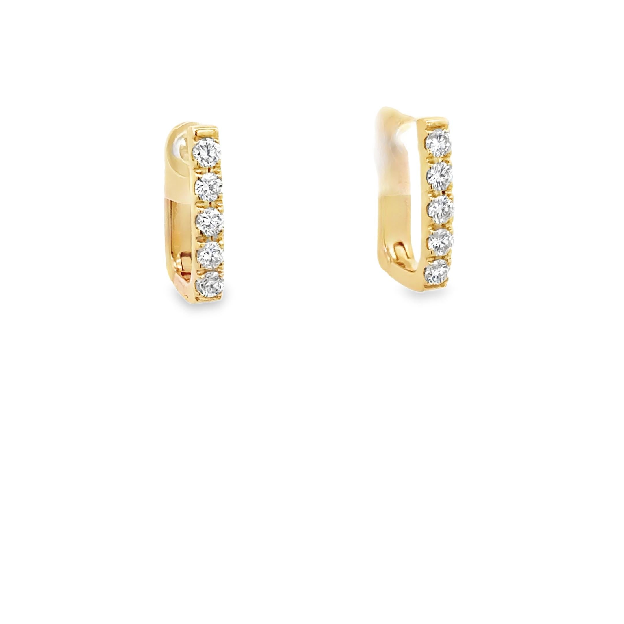 Garavelli, nouvelles boucles d'oreilles Huggie en or jaune 18 carats et diamants blancs en vente 1