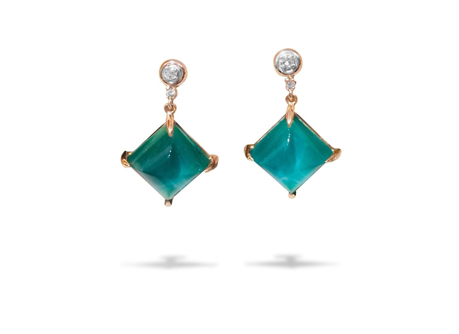 Art Deco 18 Karat Yellow Gold White Diamonds Green Agate Pendant Modern Design Earrings For Sale