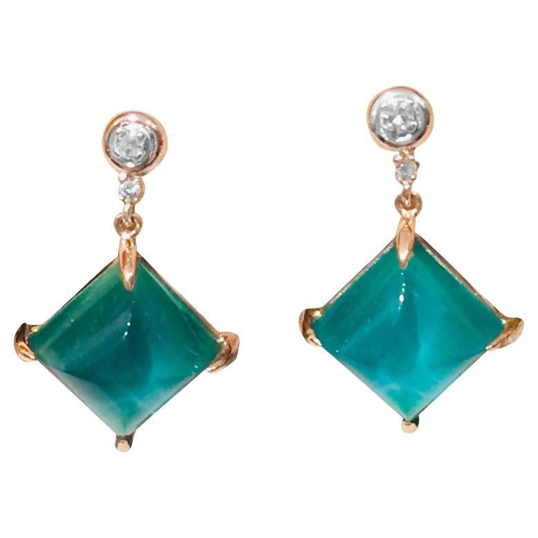 18 Karat Yellow Gold White Diamonds Green Agate Pendant Modern Design Earrings For Sale