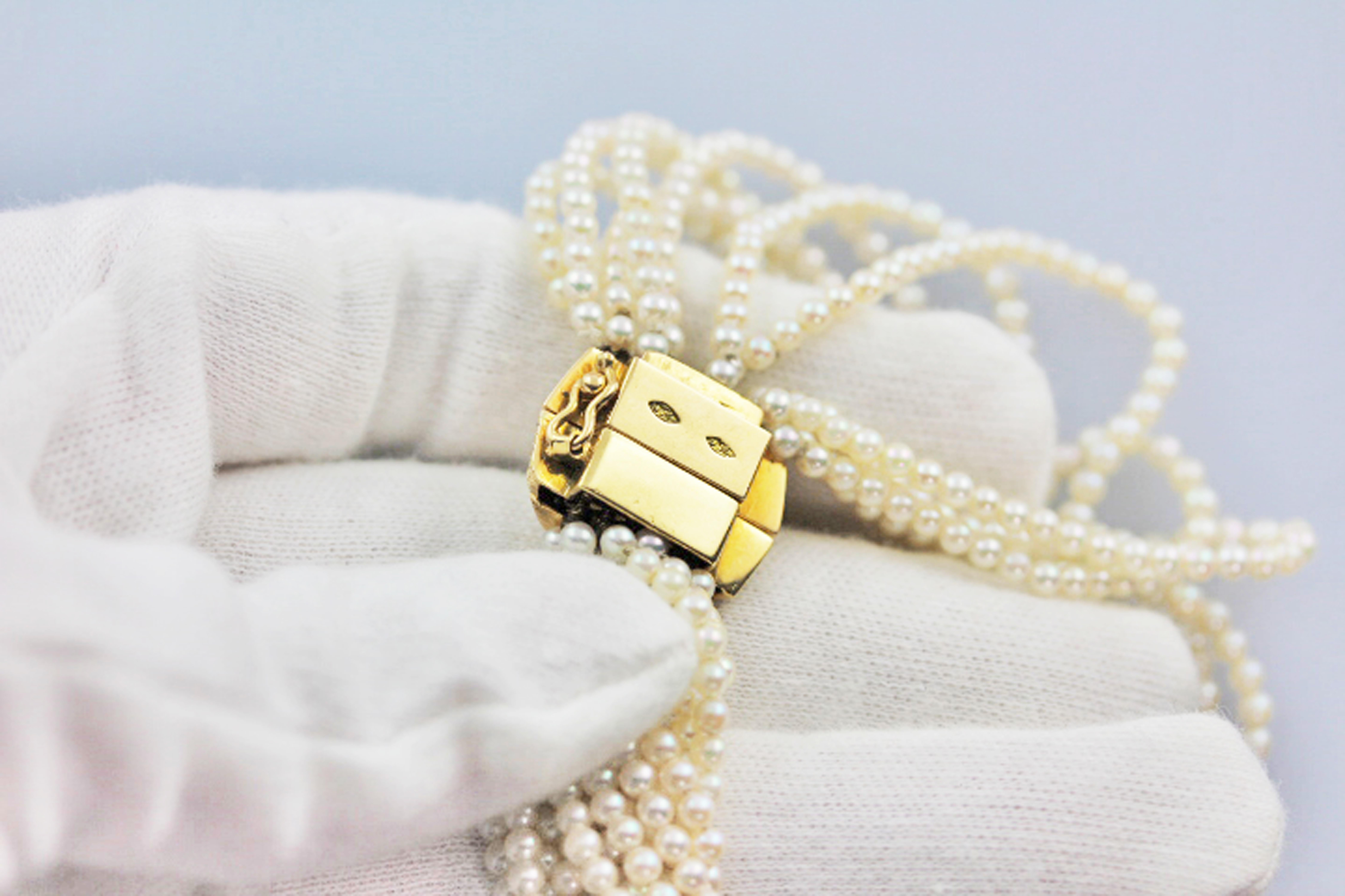 Mixed Cut 18 Karat Yellow Gold White Diamonds Multi Strand Pearls Vintage Bracelet