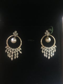 18 Karat Yellow Gold White Gold Pearl White Diamond Chandelier Earrings
