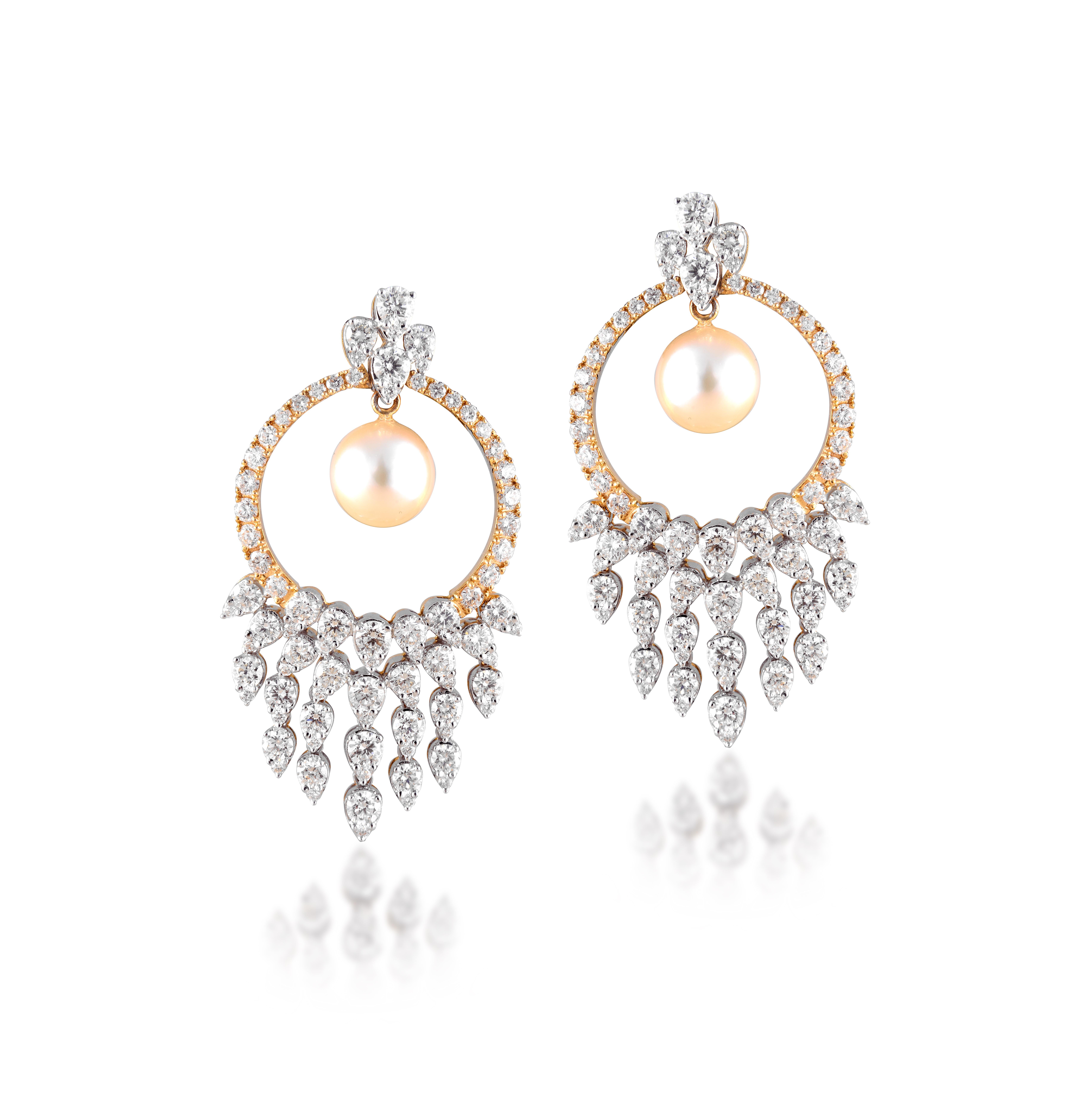Mixed Cut 18 Karat Yellow Gold White Gold Pearl White Diamond Chandelier Earrings For Sale