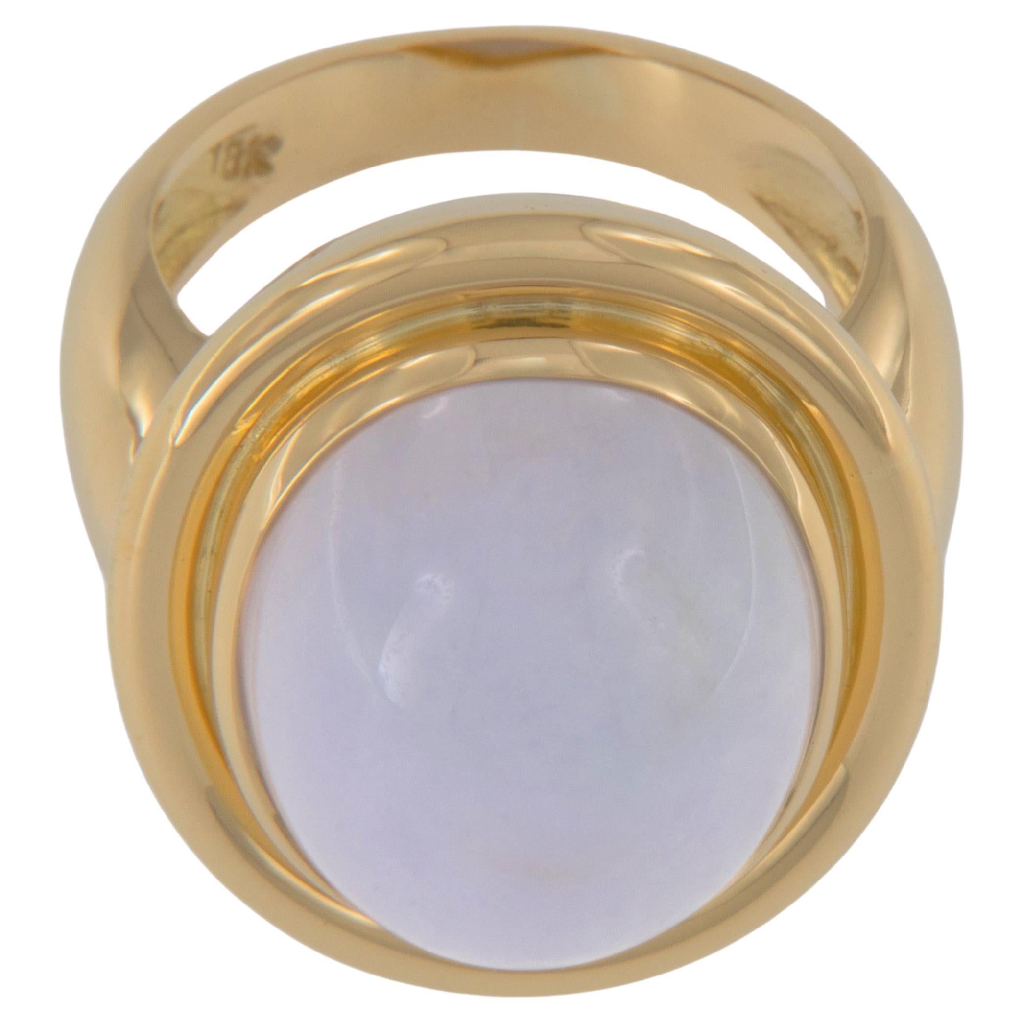 18 Karat Yellow Gold White / Lavender Jade Fashion Ring