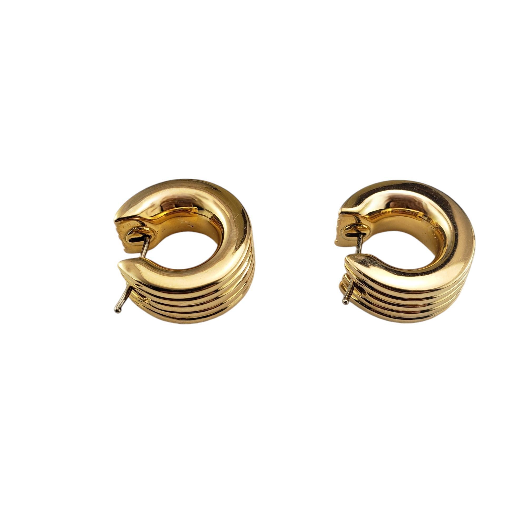 Boucles d'oreilles côtelées larges en or jaune 18 carats n°18830 en vente 1
