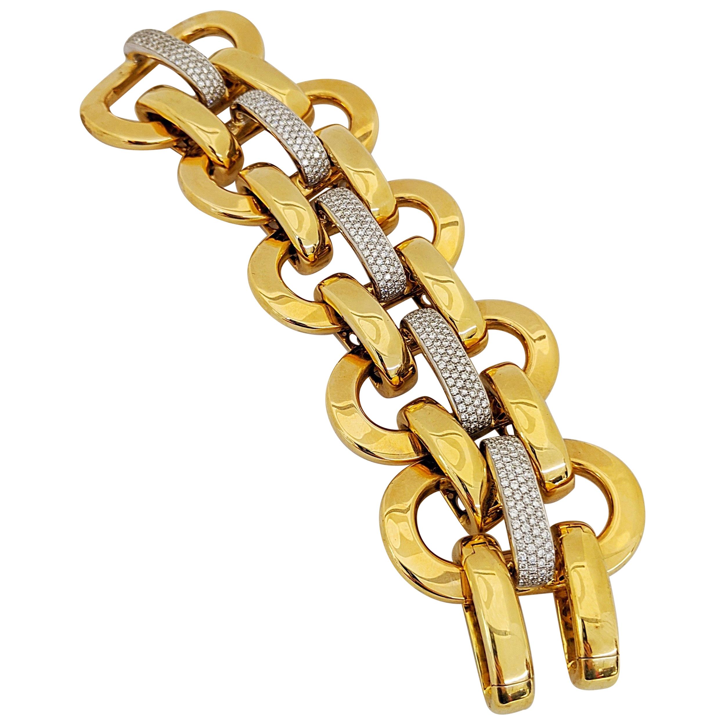 18 Karat Yellow Gold Wide Link Bracelet with 5.64 Carat of Diamonds