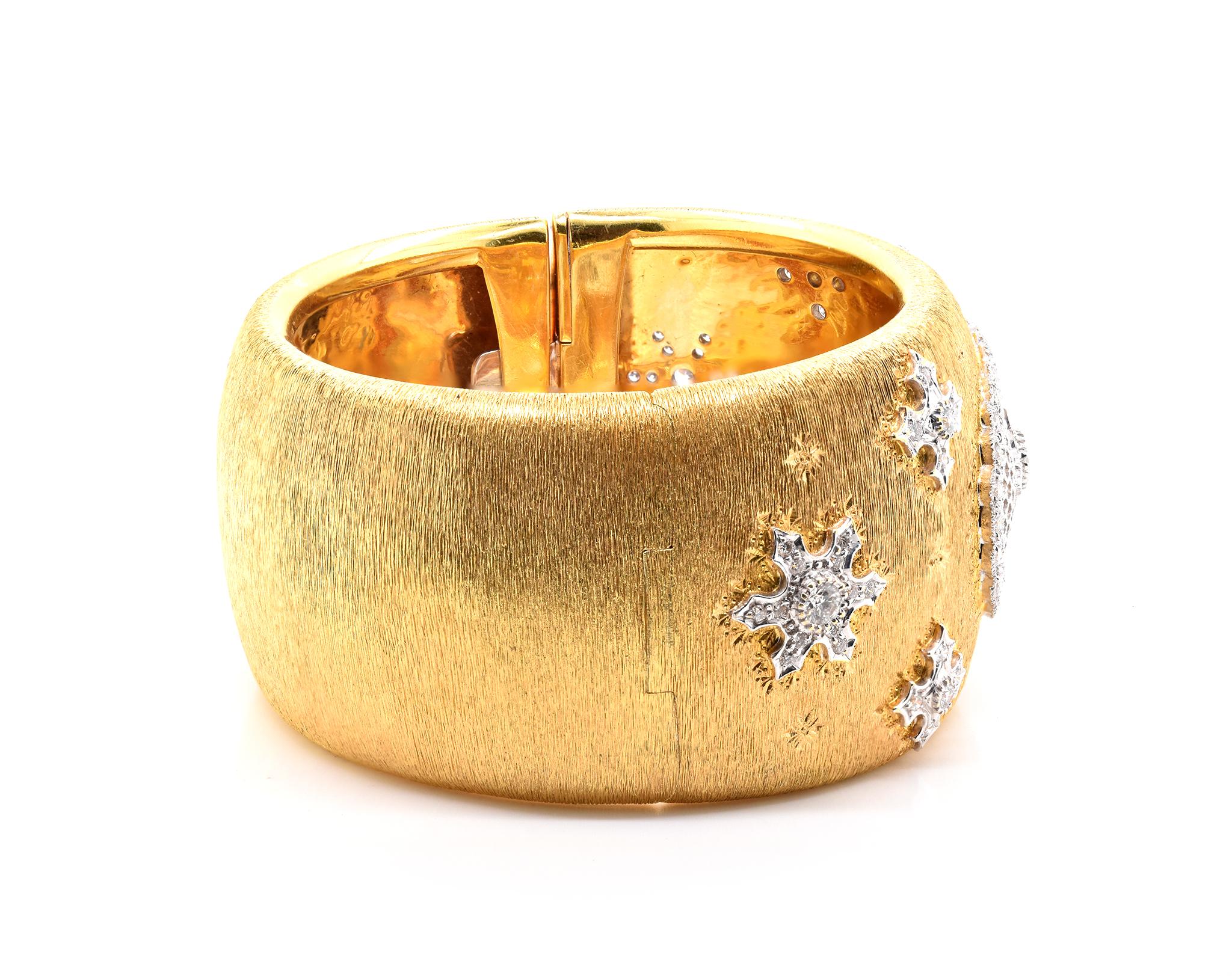 Designer: individuell
Material: 18K Gelbgold 
Diamant: 87 runder Brillantschliff = 2,10cttw
Farbe: G
Klarheit: VS2
Gewicht:  99.73 Gramm
