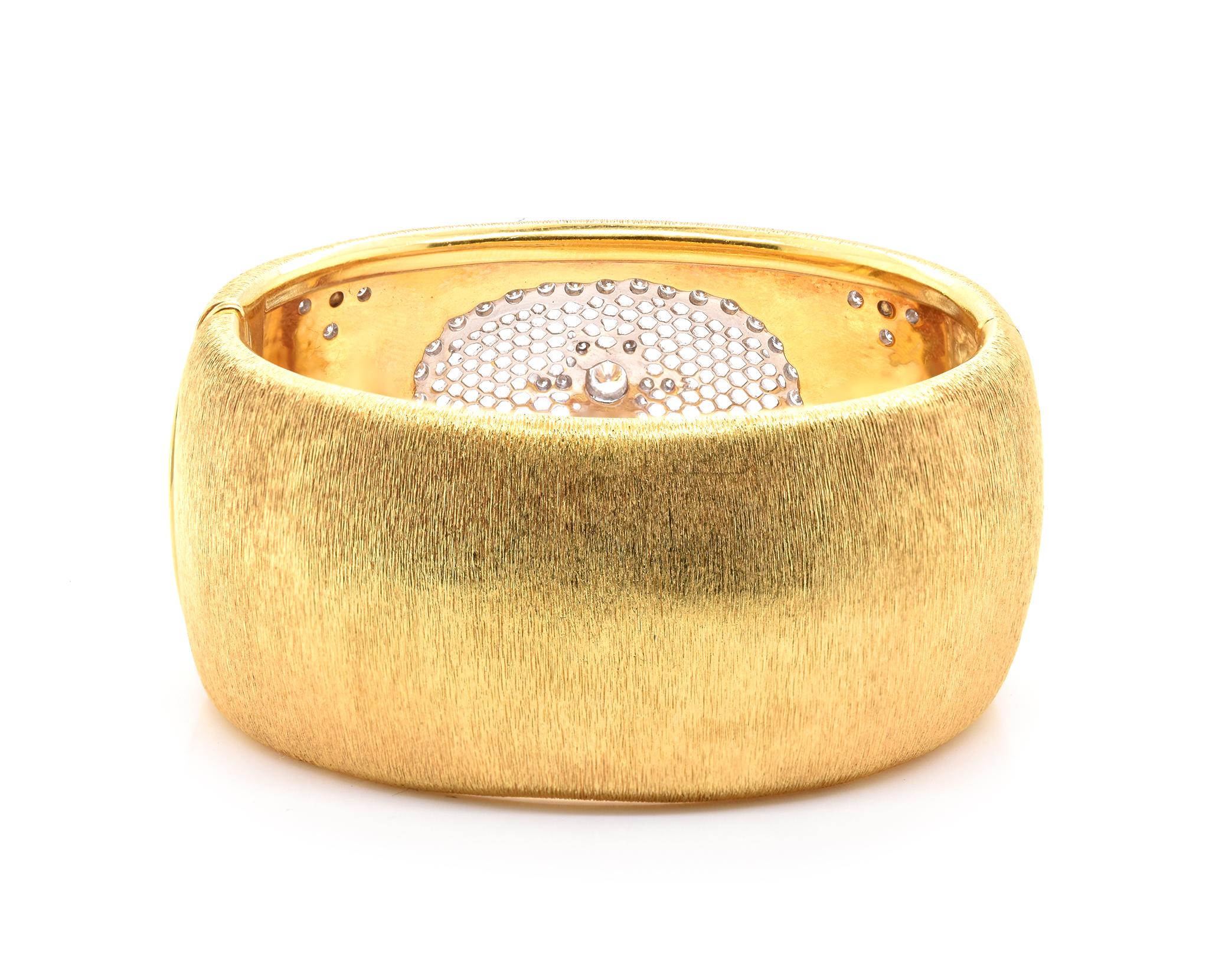 Round Cut 18 Karat Yellow Gold Wide Vintage Diamond Snowflake Cuff Bracelet For Sale