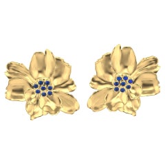 Pendientes Flor Silvestre de Oro Amarillo de 18 Kilates con Zafiros