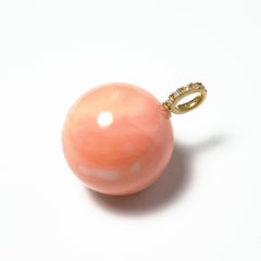 18 Karat Yellow Gold with Ball Momoiro Sango Coral Pendant Top with Diamond
