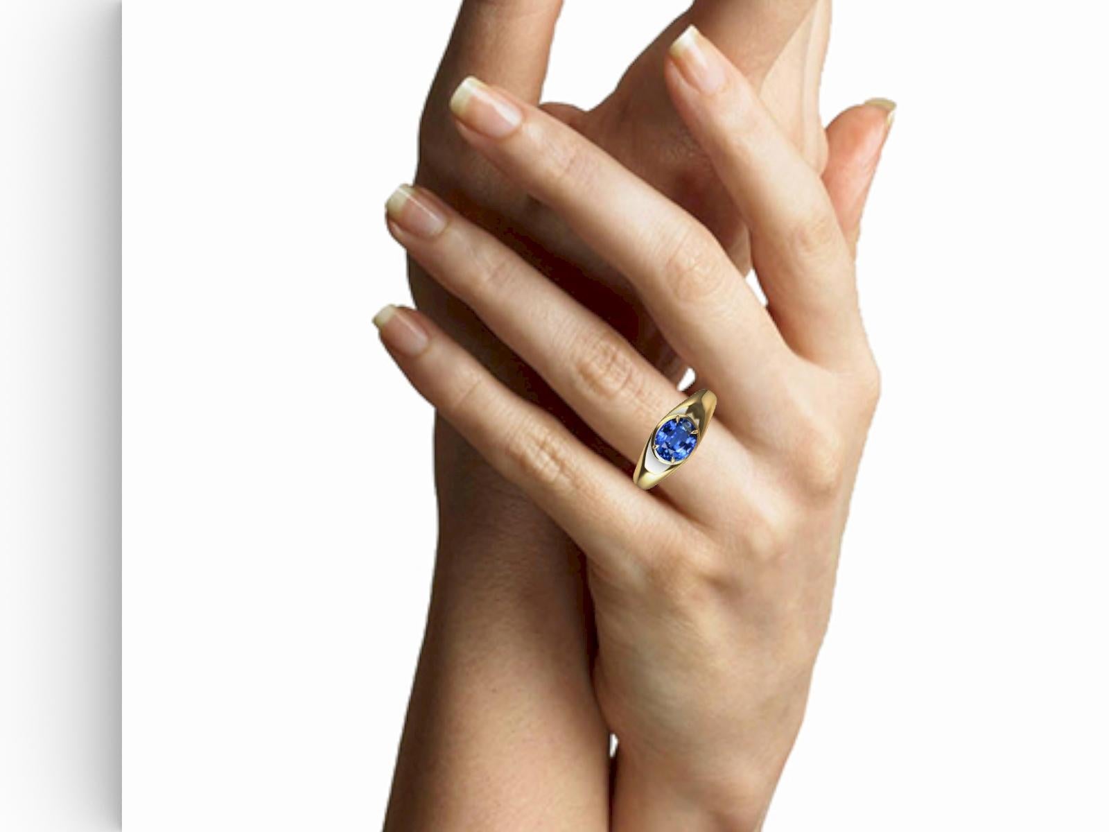 En vente :  Bague en or jaune 18 carats et saphir ovale de 2,60 carats 4