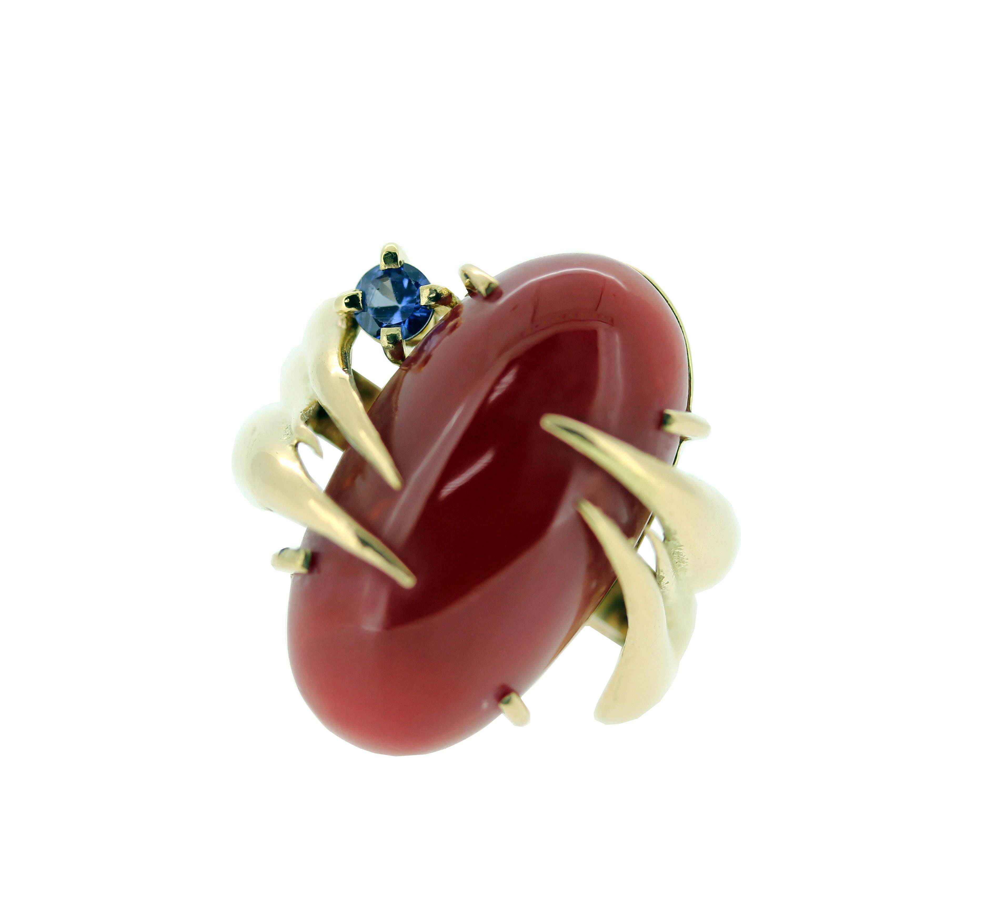 Contemporary MAIKO NAGAYAMA Red Coral and Blue Sapphire 18K Yellow Gold Cocktail Ring For Sale