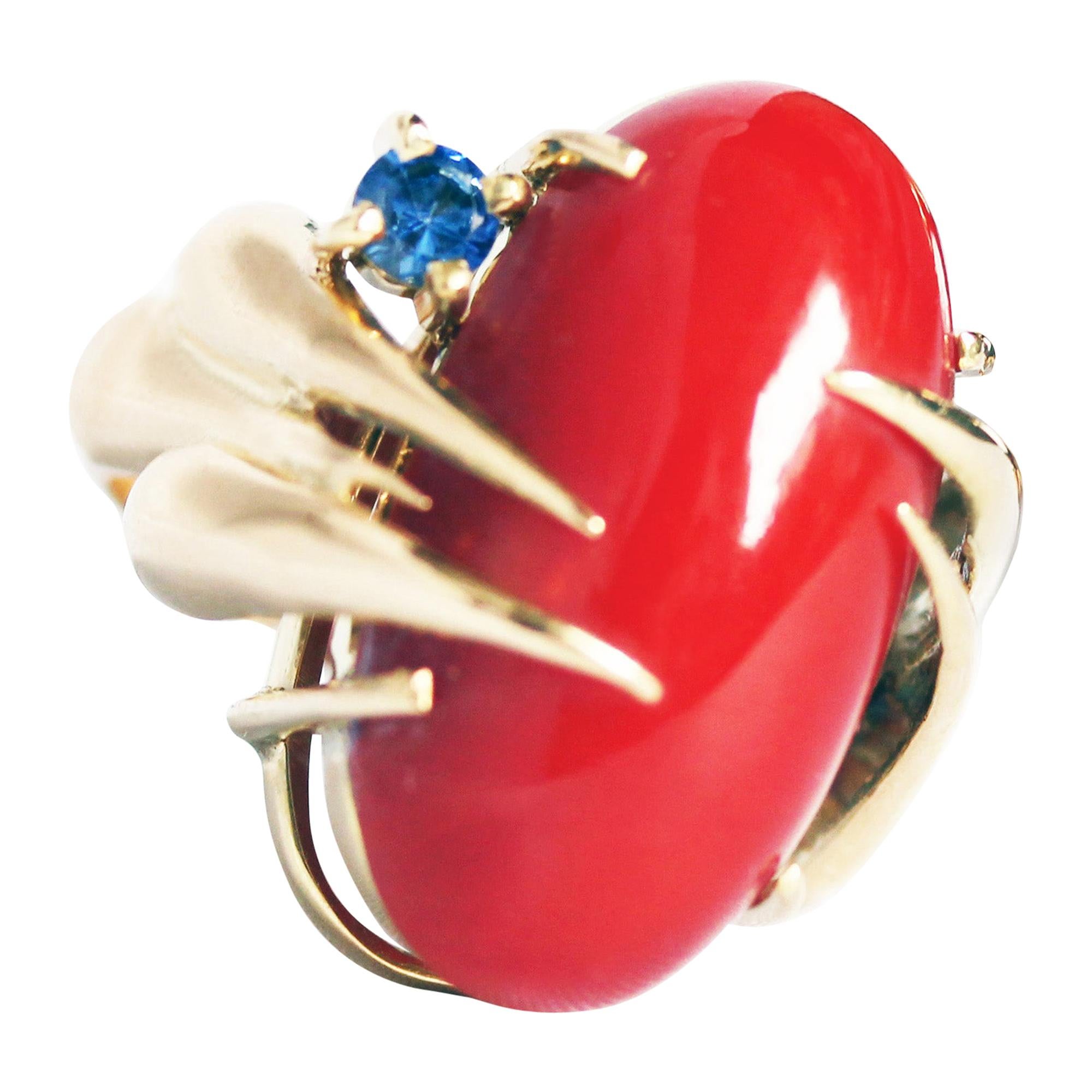 MAIKO NAGAYAMA Red Coral and Blue Sapphire 18K Yellow Gold Cocktail Ring For Sale