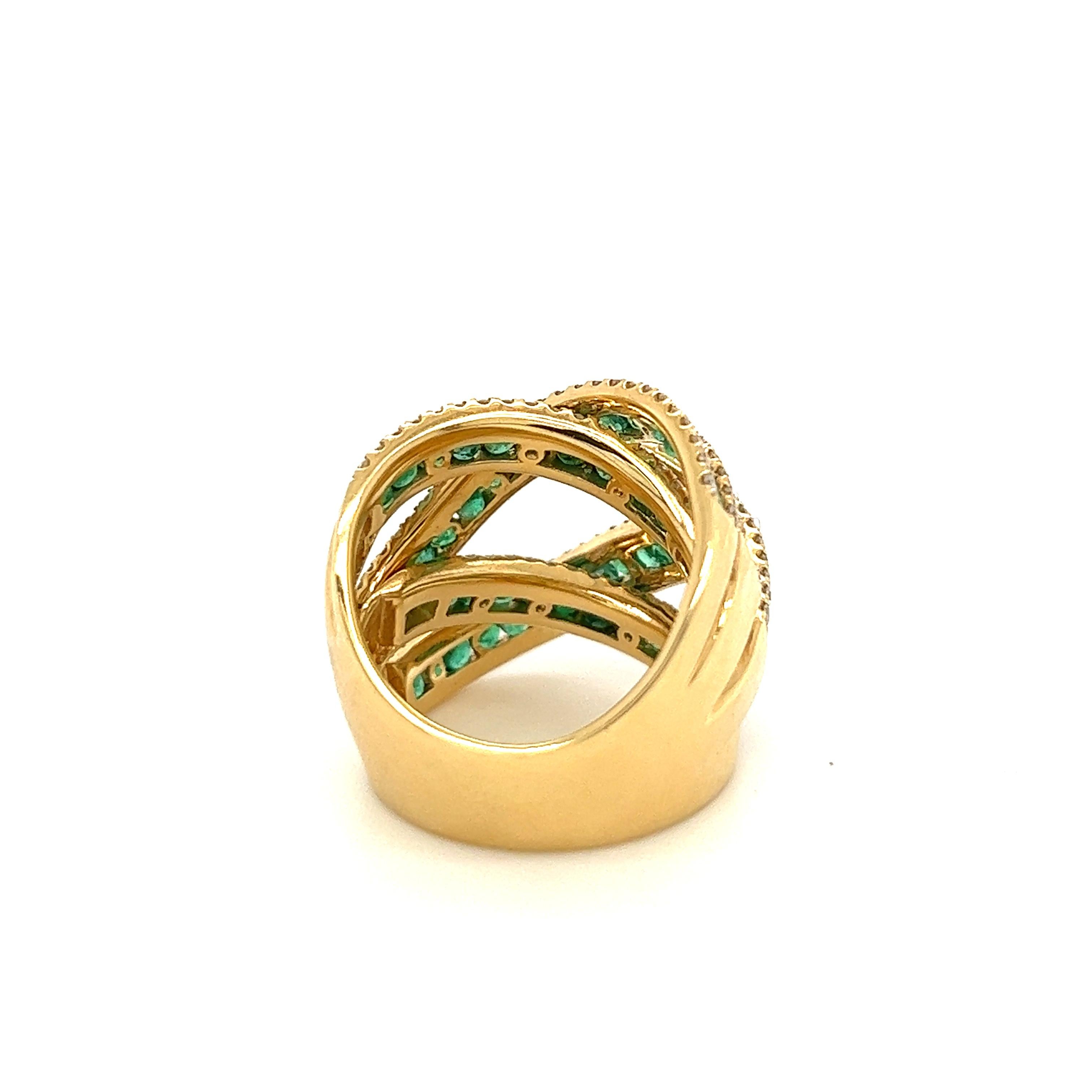 18 Karat Yellow Gold with Diamonds and Emeralds De Grisogono Inspired Style Ring For Sale 2