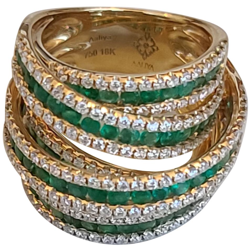 18 Karat Yellow Gold with Diamonds and Emeralds De Grisogono Inspired Style Ring